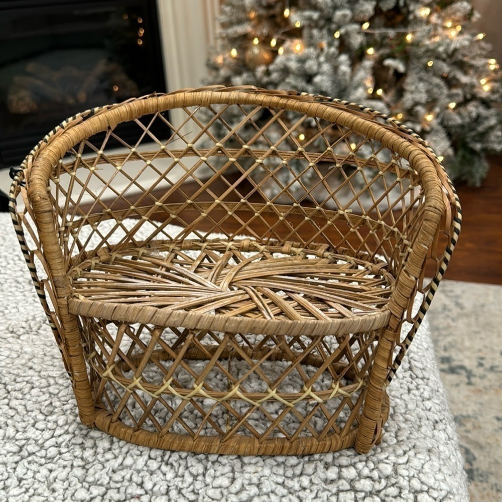 Wicker Doll Chair‎ Couch Love Seat